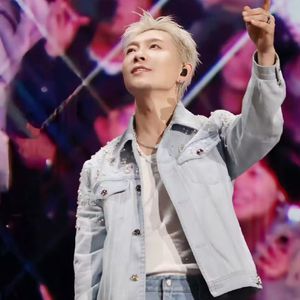 久久久精品久久久久特色影视
